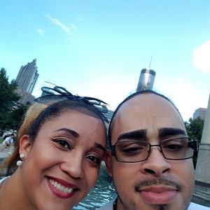 Meet your Posher, Lawrence